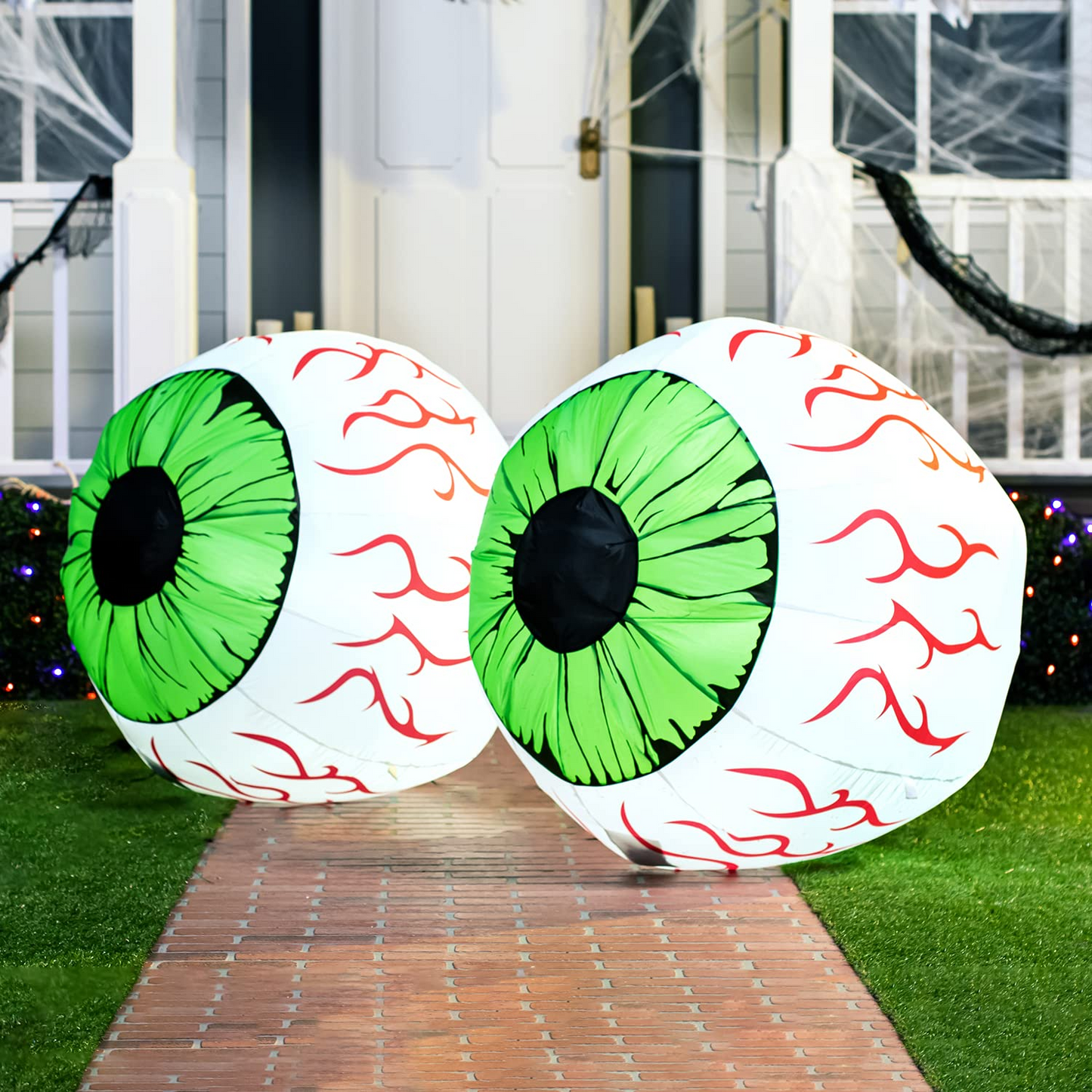 Tall Creepy Eyeballs Inflatable (3 ft)